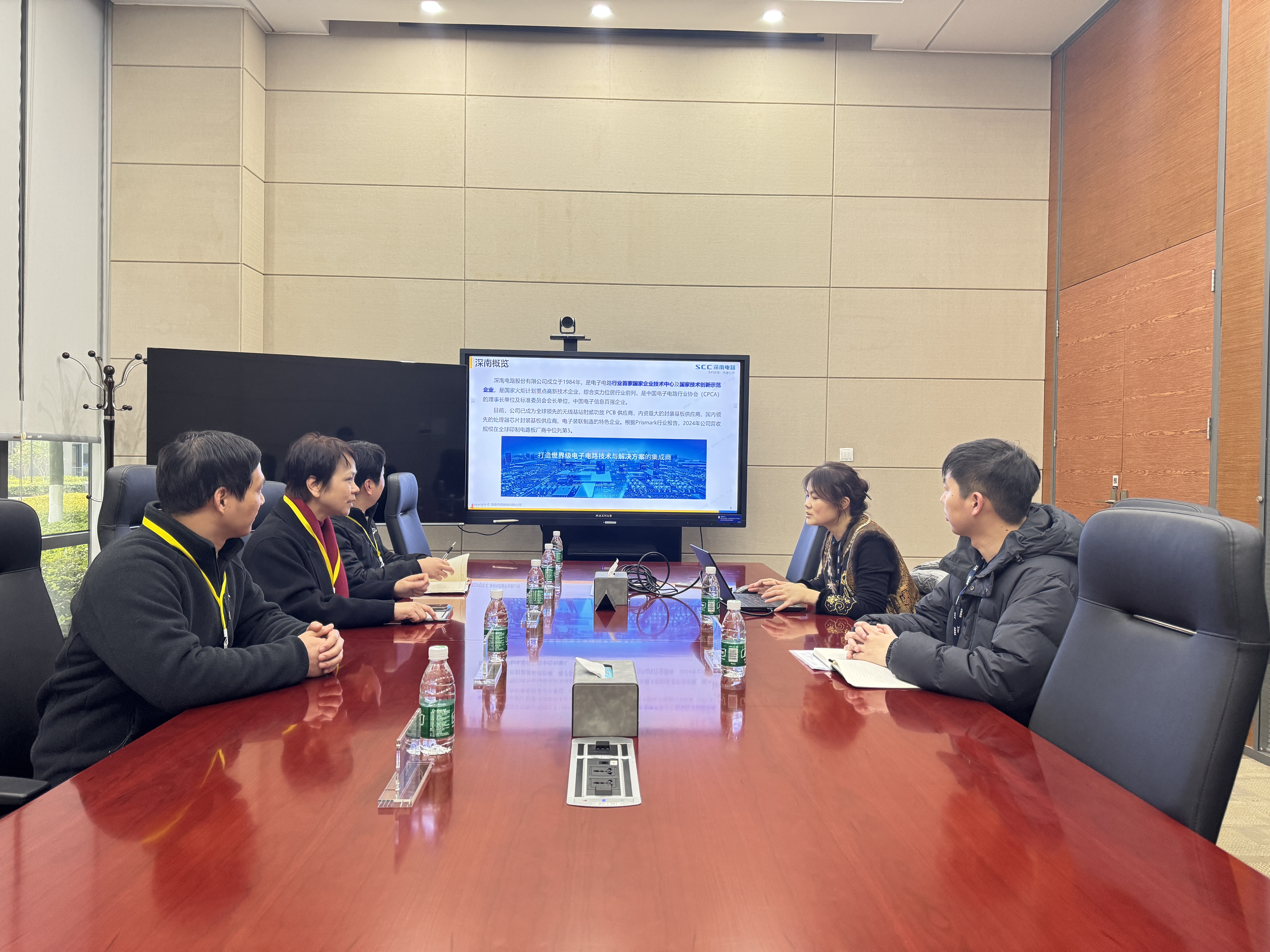 1769128215216004928.png 1769128215216004928.png