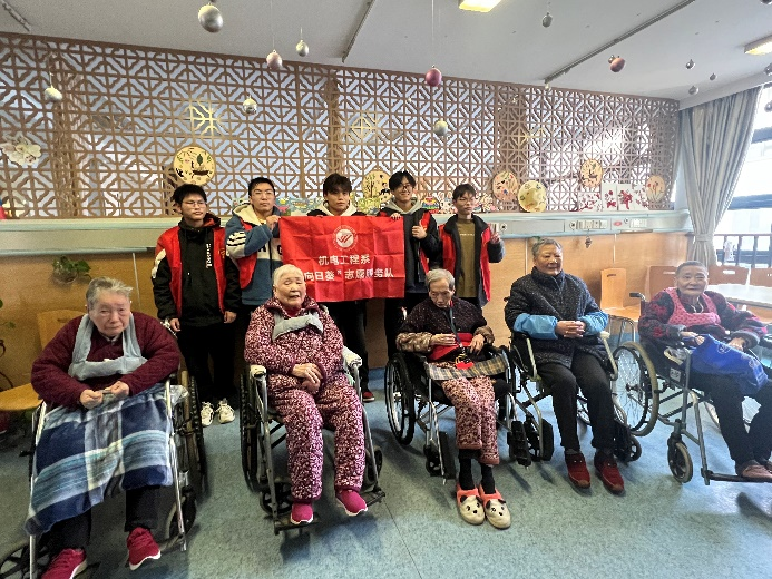 1764834118379098369.png 1764834118379098369.png