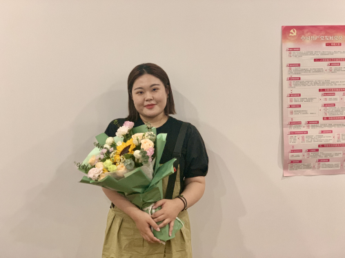 1773885645317062526.png 刘璐(1).png